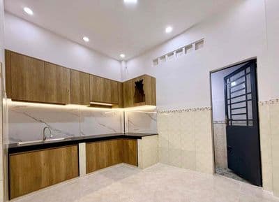 Cho thuê nhà mới, đẹp- 4 tầng- 4pn+3wc- q6- 12tr