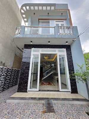 Nhà trệt lầu giá Rẻ gần chợ Đông Hoà - Tp. HCM