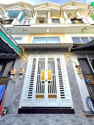 nhà đẹp 2 lầu, vào ở liền gần cầu Phú Xuân