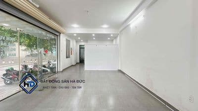 Mặt bằng góc 2 mặt tiền có vỉa hè gần UBND Quận 12