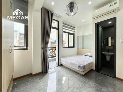 Cho thuê phòng ban công 30m2 thiết kế tiện nghi ngay toà nhà viettle