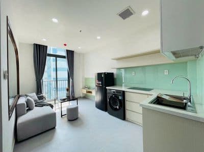 Cửa sổ siêu to, nhà full nội thất, ban công ngay mặt đường tại Tây Hồ