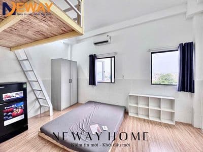 Duplex full nội thất có cửa sổ trời - thang máy gần Công Viên Phú Lâm