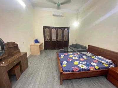 cho thuê nhà 4,5 tầng x 45m2 sát mặt phố