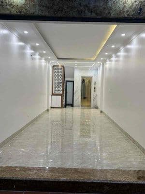 Cầu giấy 50m, 7 tầng, hơn 13tỷ, ô tô đỗ cửa, thang máy, kinh doanh