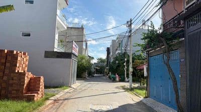 Nền Đất MT Hẻm 730 - 1/ Lã Xuân Oai - 5 Tỷ/64.3M2