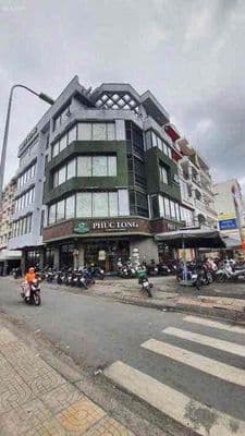 Cho thuê góc 2mt trần hưng đạo q5 dt 8,5x25m 4 lầu