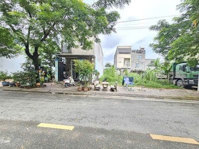 Đất đẹp 100m KDC Châu Thới, phường Bình An, TP Dĩ An.