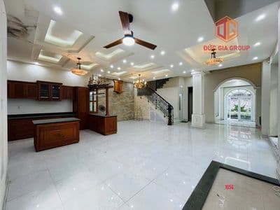 Cho thuê biệt thự trung tâm D2D 228m2 giá 35 triệu