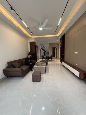 Hàng hiếm thái hà, chủ cần bán gấp 6t thang máy, ngõ thông, sổ vuông