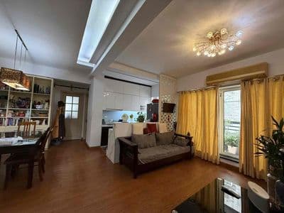 Chung cư số 10 hoa lư 96m 3 ngủ giá 11.9 tỷ