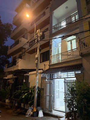 Nhà mới 4 phòng 8 triệu 3.4x10.5m hẻm ô tô gần Bệnh viện Nhà Bè