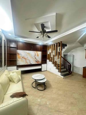 Nhà mới dân xây phố Trần Khát Chân 37m2 x5T giá nhỉnh 6 tỷ sổ CC 2 tho