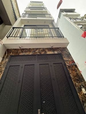 Bán nhà mặt phố, phân lô quân đội, ôtô đỗ cửa, chủ tặng full nội thất