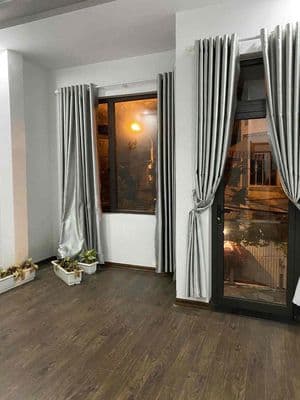 176 cho thuê nhà đẹp 3 tầng 4pn diện tích sử dụng 210m²