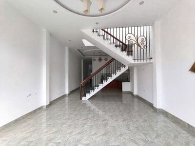 Cho thuê nhà 2 tầng mặt tiền Xuân Thiều