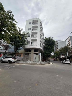 Lô đất 3 mặt tiền phạm văn đồng 1904 m2