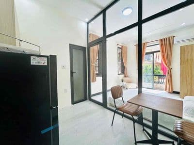 1 PHÒNG NGỦ TÁCH BẾP Full Nội Thất – Cửa Sổ Lớn – Dọn V
