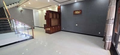 Cho thuê nhà 2 Tầng Đường Tân Lưu Ngay Biển Tân Trà
