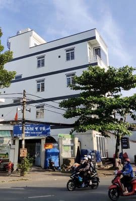 Cho thuê nhà mặt tiền 3 tháng 2 đối diện đại học cần thơ giá 35 triệu