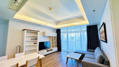 Chính chủ cần bán căn hộ Azura 2 phòng ngủ ở tầng cao, đã có sổ