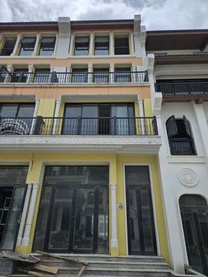 Bán Căn Liền Kề Gần Trung Tâm Sa Pa | 127m² | 5 Tầng | Mặt Tiền 5m