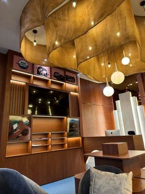 Cho thuê Văn phòng đầy đủ nội thất, chỉ cần vào làm việc luôn