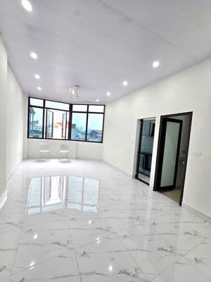 Ngã Tư Xuân Thuỷ, 1 Ngủ 1 Khách