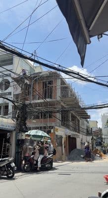 Cho thuê mặt bằng kinh doanh , vị trí góc đẹp , gần đại học hutech