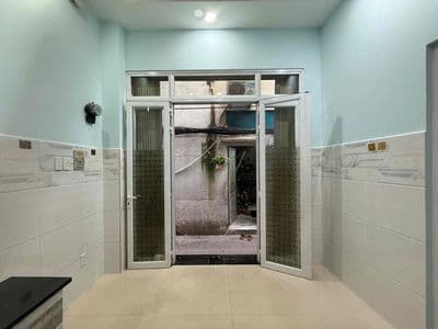 Cho thuê nhà nguyên căn Đường Tô Hiến Thành P15 Quận 10