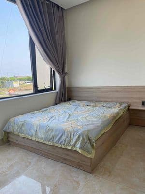 Cho thuê căn hộ biển Tân Trà , có cửa sổ lớn ,gần fpt, sân golf DNC