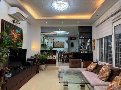 Nhà 2 Tầng 3 Phòng Ngủ Full Nội Thất Cách Phạm Văn Đồng Chỉ 300m