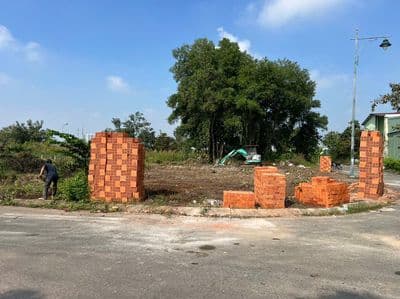 Vĩnh Phú 10 150m2 (6 x 25 ) - thổ cư 100%, đường 12m, sổ riêng giáp SG