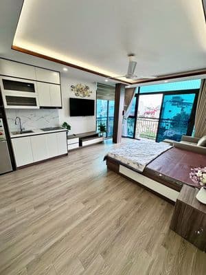 Cho thuê căn hộ ban công máy giặt riêng full nội thất nằm ngay tây hồ