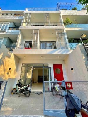 Cho Thuê Mặt Bằng 40m2 + có thể ngủ ở lại + đường ô tô