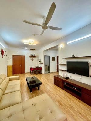 Cho thuê căn hộ 2pn chung cư ct36 định công, 70m2, full nt. 11 triệu