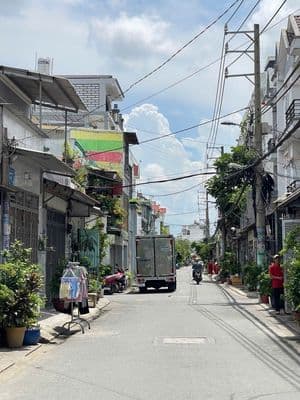 P. Bình Tân, Nhà 4Tầng Đúc, 4x19m Vuông A4, HXH 8m Thông KD