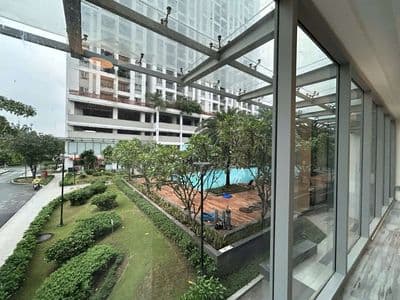 Cho thuê căn góc Shophouse Luxgarden, 130m2, 16 triệu