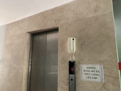 Cho thuê tòa nhà 2 mặt tiền – đối diện công viên phú lâm