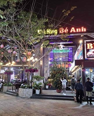 Nhà 3 tầng lô góc 2 mt hồ nghinh , ngang :30m cực đẹp