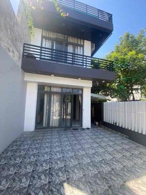 Cho thuê nhà 2 tầng lô góc 2 mặt tiền lý nhật quang – sơn trà