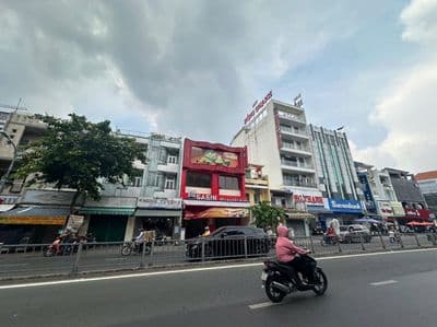 Cho thuê nhà mặt tiền kinh doanh q6