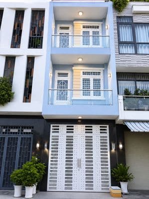 Cho thuê nhà 4 tầng mặt tiền đường số Tân Quy Q7