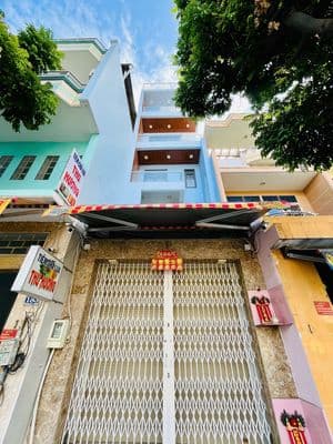 Cho thuê nhà mặt tiền đường dương quảng hàm 4x18m 3l