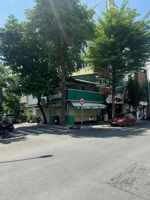 MBKD Góc 2 MT đường lớn-Vỉa hè rộng-kinh doanh tự do-Gần sân bay