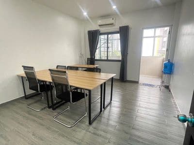 Văn phòng 6 triệu trung tâm Bình Thạnh - Full Nội Thất