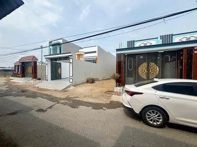 Nhà Mới Xây 4,2 x 27m Mặt Tiền Đường Nhựa 6m Lộc Hậu Mỹ Lộc - Sổ Hồng