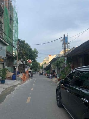 Đối diện Celadon City, DT 4x20, 2PN, đường nhựa 8m, 10tr/tháng