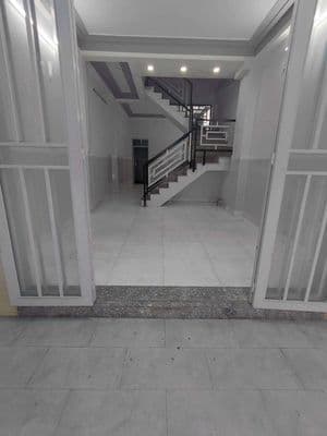 Cho thuê nhà 4 x 15m trệt lầu 2pn 2vc lê trọng tấn p.tây thạnh