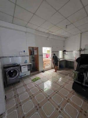 Bán nhà Lê Đình Cẩn, 4.2 x 17m nở hậu 5.6m, Hẻm xe hơi, Bình Tân